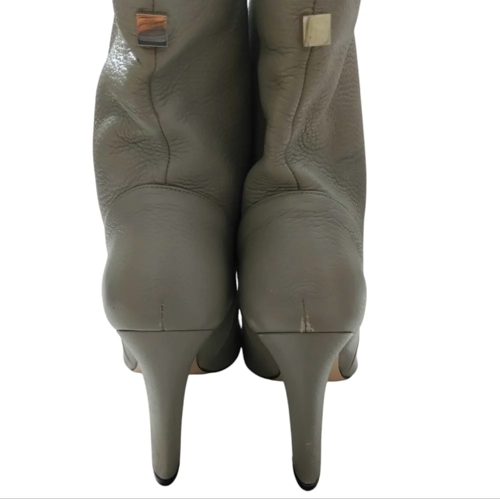 Stuart Weitzman Women's Brooks Grey Leather Boots Size 9M Quiet Luxury Old Money
